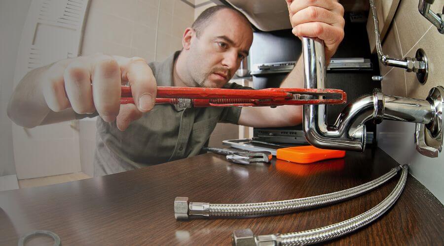 Expert burst pipe repair services in Mcgregor, ND